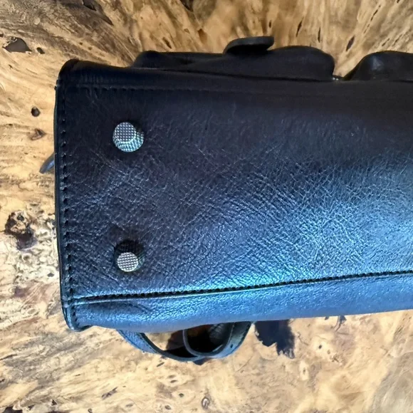 Old Trend Black Leather Bag - Picture 4 of 6